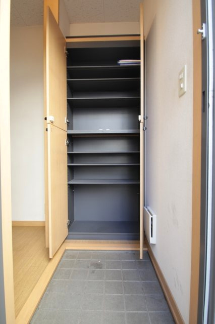 ＹＫクラウンの設備|シューズボックス　※他室参考写真
