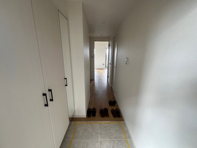 【玄関】 | ナイスステージ湘南台 | 明るい玄関です