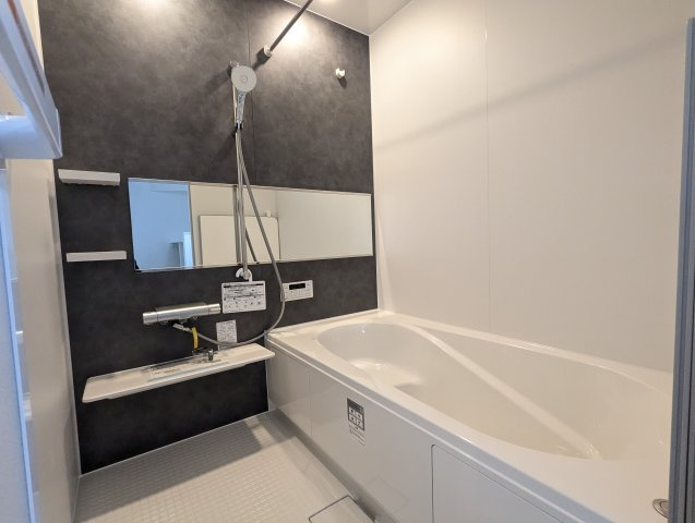 水戸市河和田12期の浴室|ゆったりとしたお風呂で日々の疲れを落としましょう♪