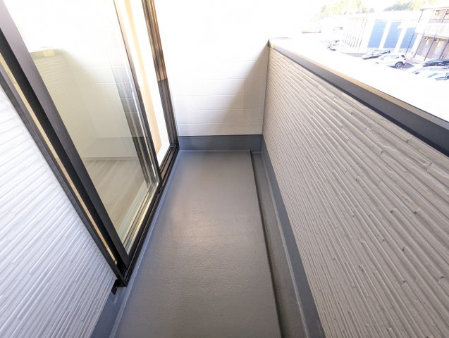 水戸市河和田12期のバルコニー|自分の部屋専用のバルコニーで黄昏ませんか？♪