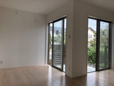 【居間・リビング】 | フィオーレ上直江