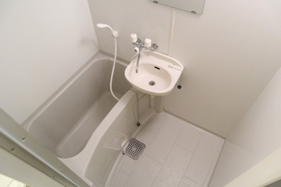 【浴室】 | レオパレスＭｉｌｋｙｗａｙ | お風呂です