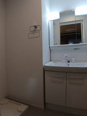 【洗面所】 | プリムラ | スペースが確保できる洗面所です