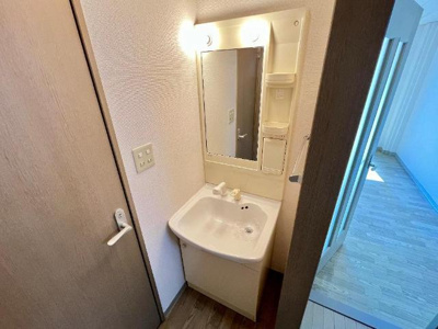 【洗面所】 | エヴァーグリーン | 洗髪洗面化粧台