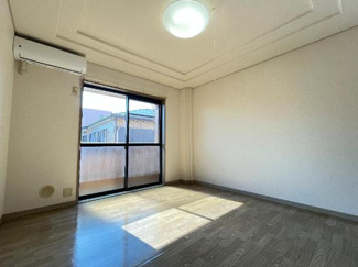 【内装】 | エヴァーグリーン | 洋室