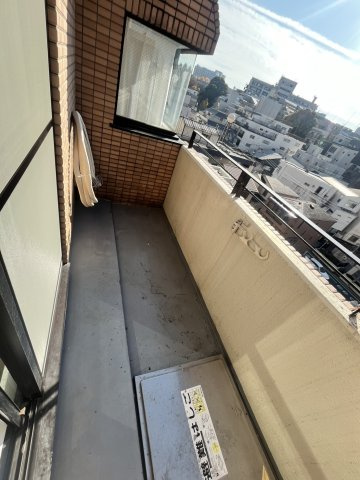 【バルコニー】