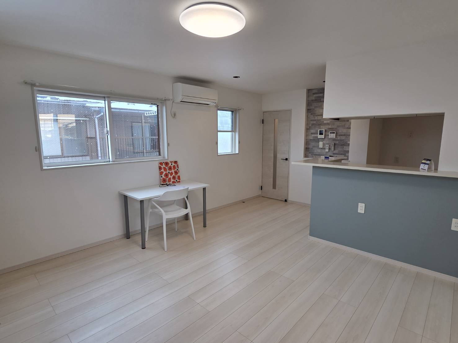 サステイン青海の居間・リビング