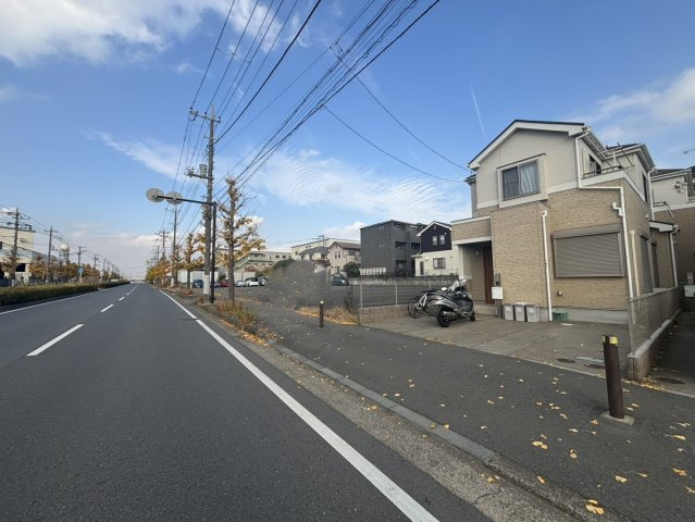 【前面道路含む現地写真】 | □■藤沢市円行1丁目 中古戸建■□