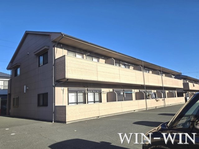 ブロードタウン神野 B棟の外観