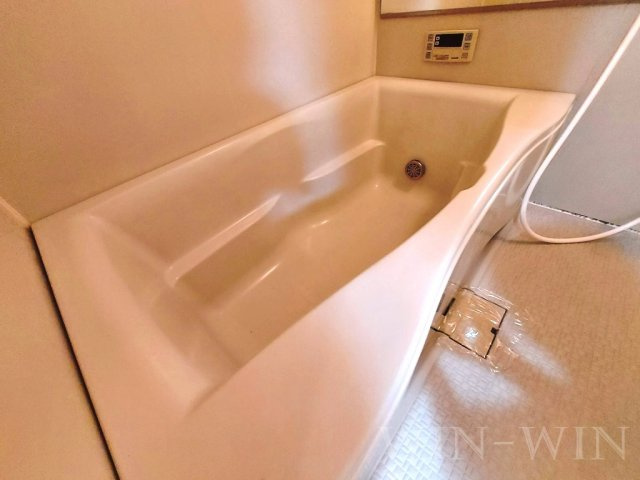 ブロードタウン神野 B棟の浴室