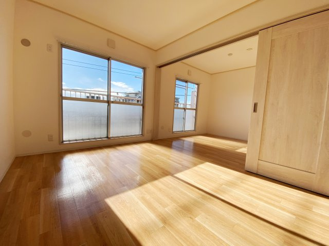 第1山田マンションの内装|別号室の参考写真です。