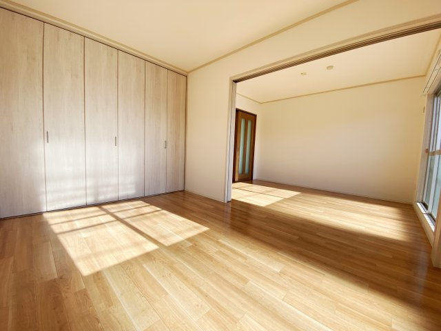 第1山田マンションの洋室|別号室の参考写真です。