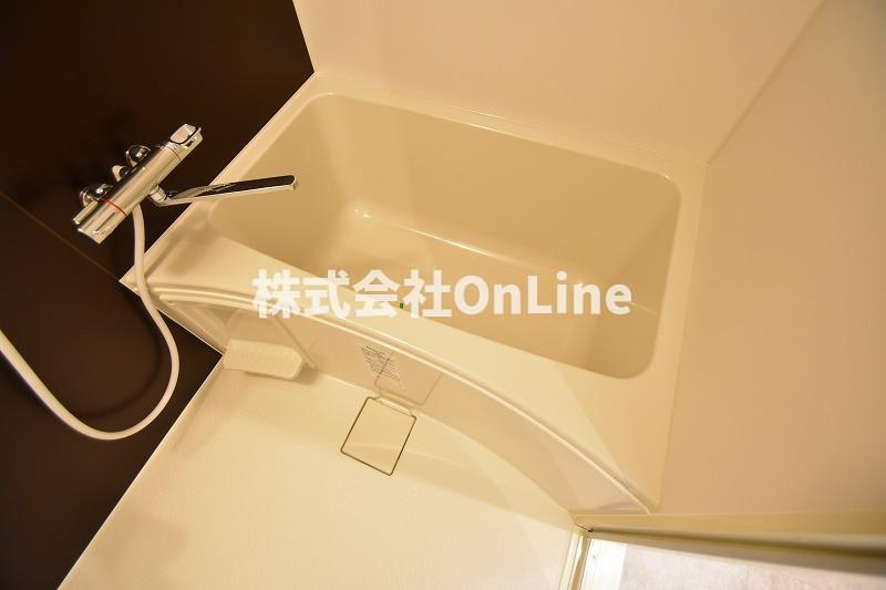 ART Tennoujiの浴室