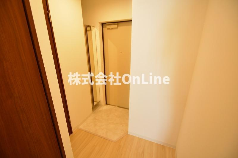 ART Tennoujiの玄関