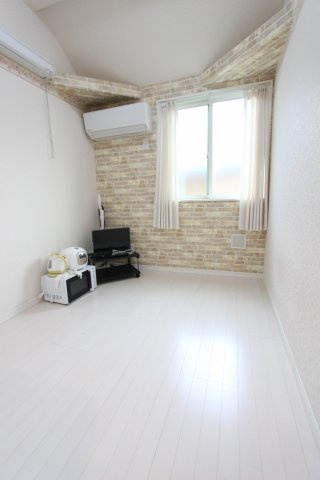 ユナイト 大倉山サンティの杜の居間・リビング