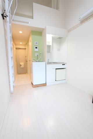 ユナイト 大倉山サンティの杜の居間・リビング