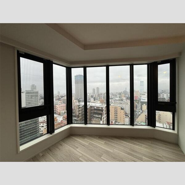 グランドメゾン大阪上本町の居間・リビング