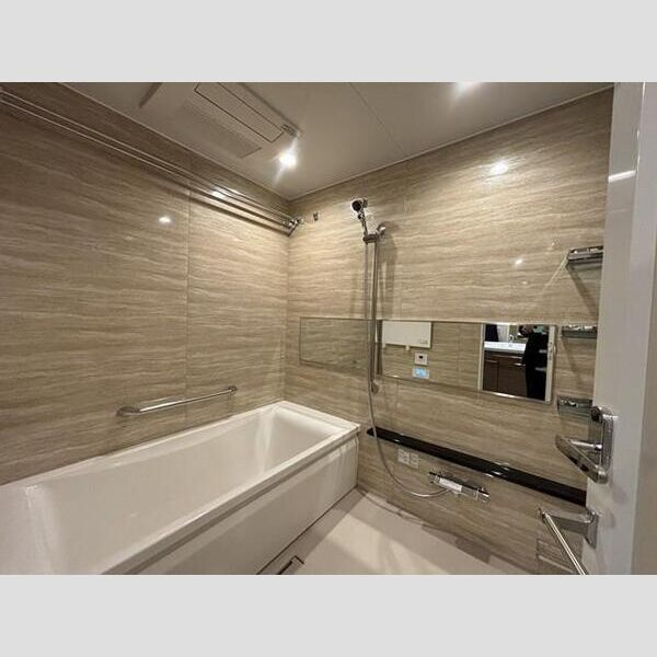 グランドメゾン大阪上本町の浴室