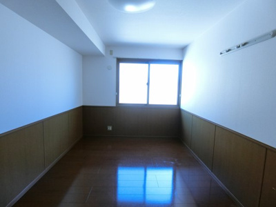 【洋室】 | サンライト | 103号室の写真（イメージ）