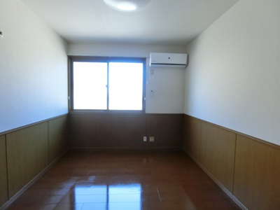 【洋室】 | サンライト | 103号室の写真（イメージ）