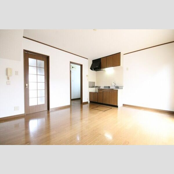 MAISON INVITATION Bの居間・リビング