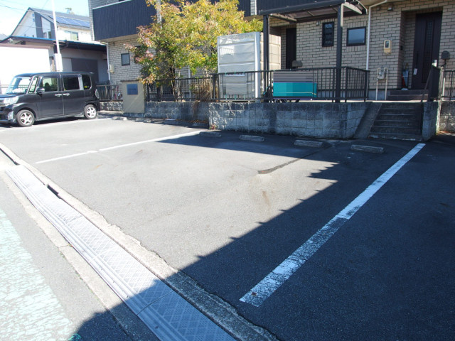 ハートベルの駐車場