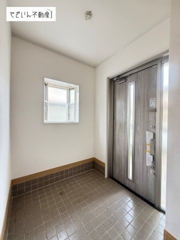 【玄関】 | 寄居町用土　中古住宅   | 現地(2026年7月撮影)