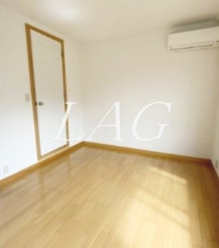 【居間・リビング】 | 三高・セリシール | 洋室のお部屋です。