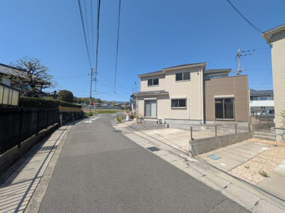 【前面道路含む現地写真】 | 大津市真野1丁目34-27　中古戸建