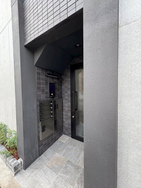 スワンクロスビルのエントランス