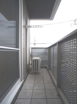 【バルコニー】 | グラフィアスⅠ | 日当たり良好！お洗濯物がたくさん干せます♪