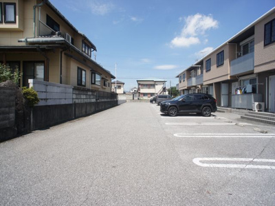 【駐車場】 | グラフィアスⅠ | 駐車場2台可能です♪