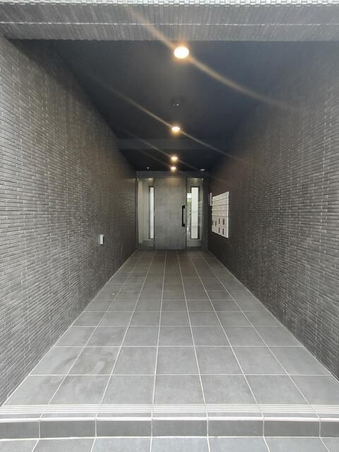 グランドカーサ大森のエントランス