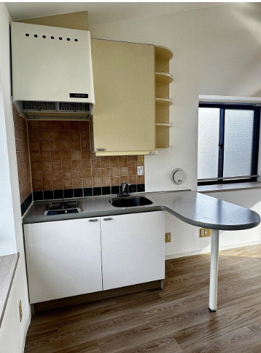 ローズガーデン駒沢　最上階　南向き　ロフト付きのキッチン