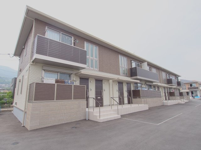 クオーレ大町東 A棟の外観