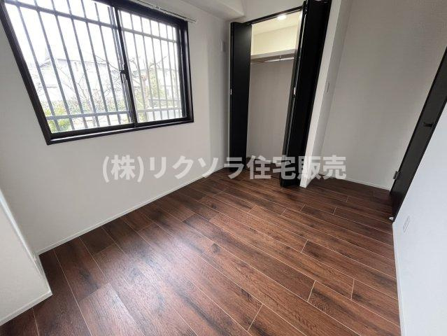 ひらかた北山アミスタ2号棟の洋室|洋室4.0帖
■物件内覧・資金計画相談・住宅ローン相談、リフォーム相談、お問合せ受付中■
※当日・翌日のご内覧、ご相談はお電話でのお問合せがスムーズです！