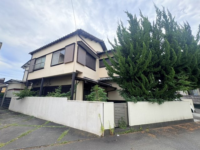 売中古戸建　焼津市三ケ名の外観|5LDK！リフォーム済の物件です。