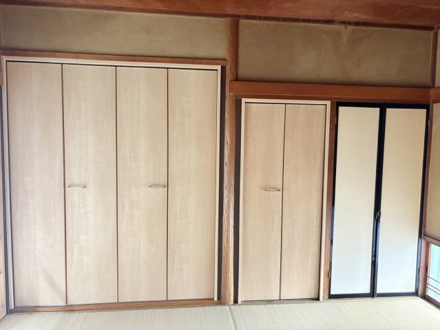 売中古戸建　焼津市三ケ名の収納|1階和室の収納。たくさん収納していだだけます！