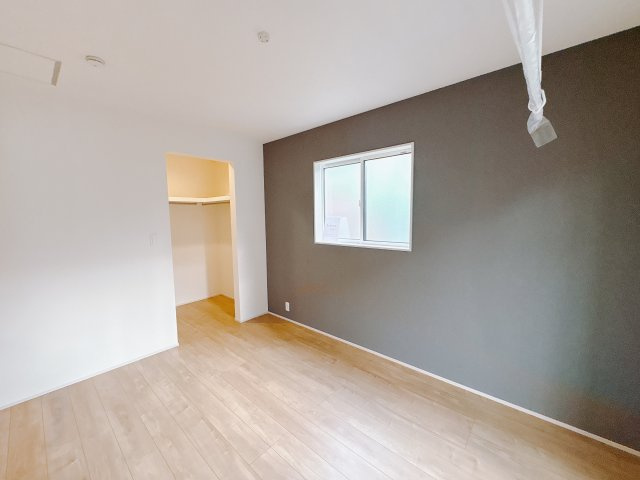 宇都宮市花房3丁目 2期 全2棟のトイレ|〇2号棟〇
寒い日も快適に。温水洗浄付きトイレで、毎日気持ちよく使えるうれしい設備です。
※2025年12月撮影