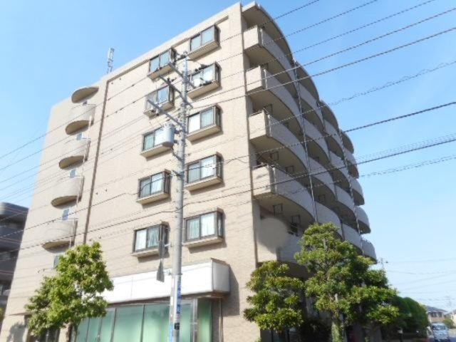 エーヴィゲス市川の外観