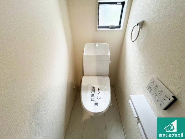 5日(土)6日(日)現地ご見学可能！　神戸市北区道場町日下部　全7邸のトイレ|1・2階の2ヶ所にあるので、朝の忙しい時間の順番待ちもなく、深夜の利用にも大変便利です。
