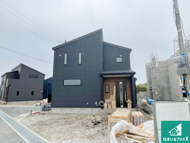 1日(土)2日(日)現地見学可能！　神戸市北区道場町日下部　全7邸の前面道路含む現地写真|周辺は閑静な住宅街！前面道路広々で車の出し入れも便利です。駐車が苦手な方でも安心して車庫入れできます！