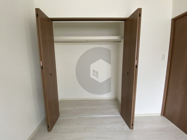 badge tomoi Nord 1の収納