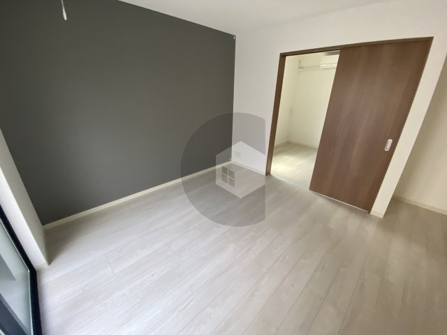 badge tomoi Nord 1の内装