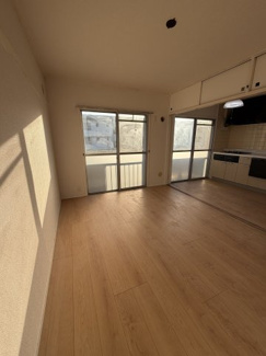 【洋室】 | 小室ハイランドC街区 | 6.2帖