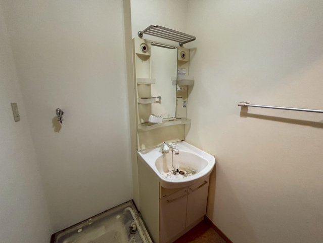 シュッド・エトワールの独立洗面台