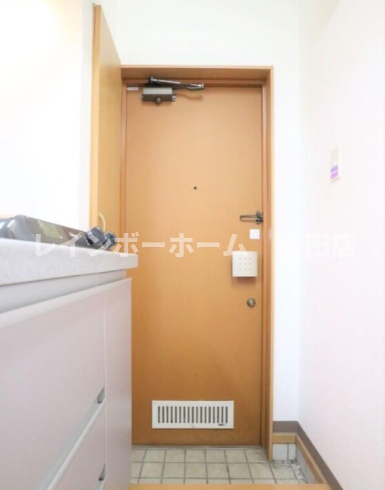 ヴェルドミール玉川学園２※初期費用分割あと払いサービス利用可能物件の玄関