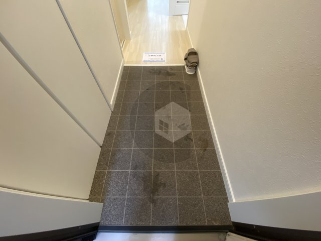 エムズコート吉田の玄関