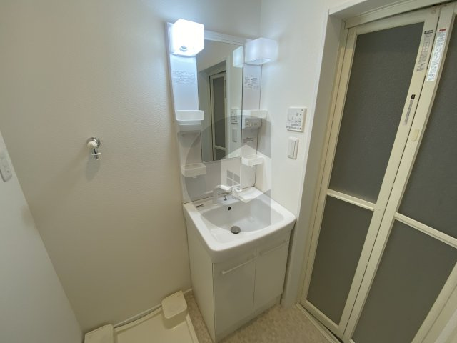 エムズコート吉田の独立洗面台