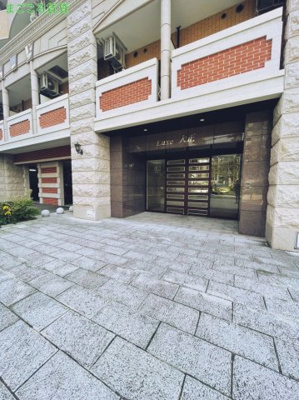 【エントランス】 | Luxe大正